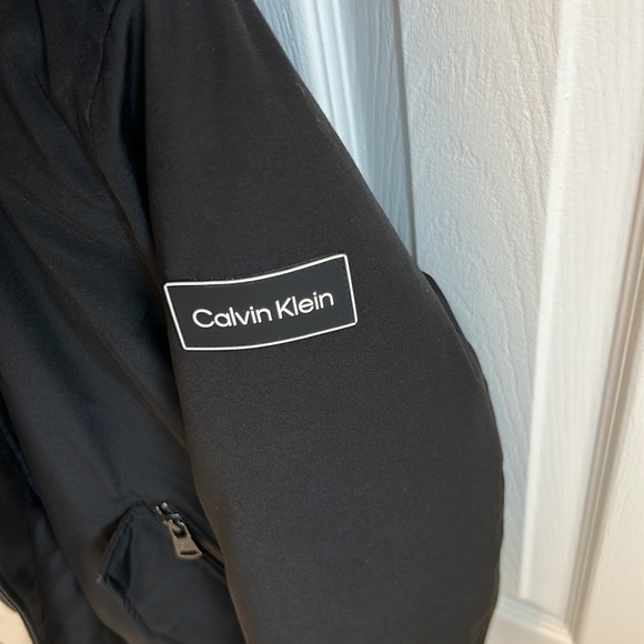 Calvin Klein winter jacket - Picture 4 of 8
